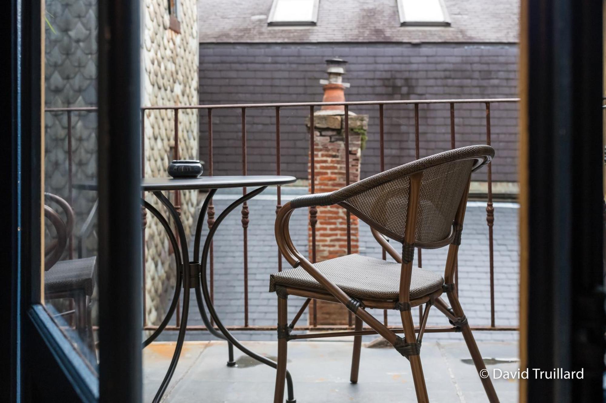 Suites Mana- Studio Art Ducal Avec Terrasse Sur L'Arriere De La Place Ducale Parking Inclus Charleville-Mézières Dış mekan fotoğraf