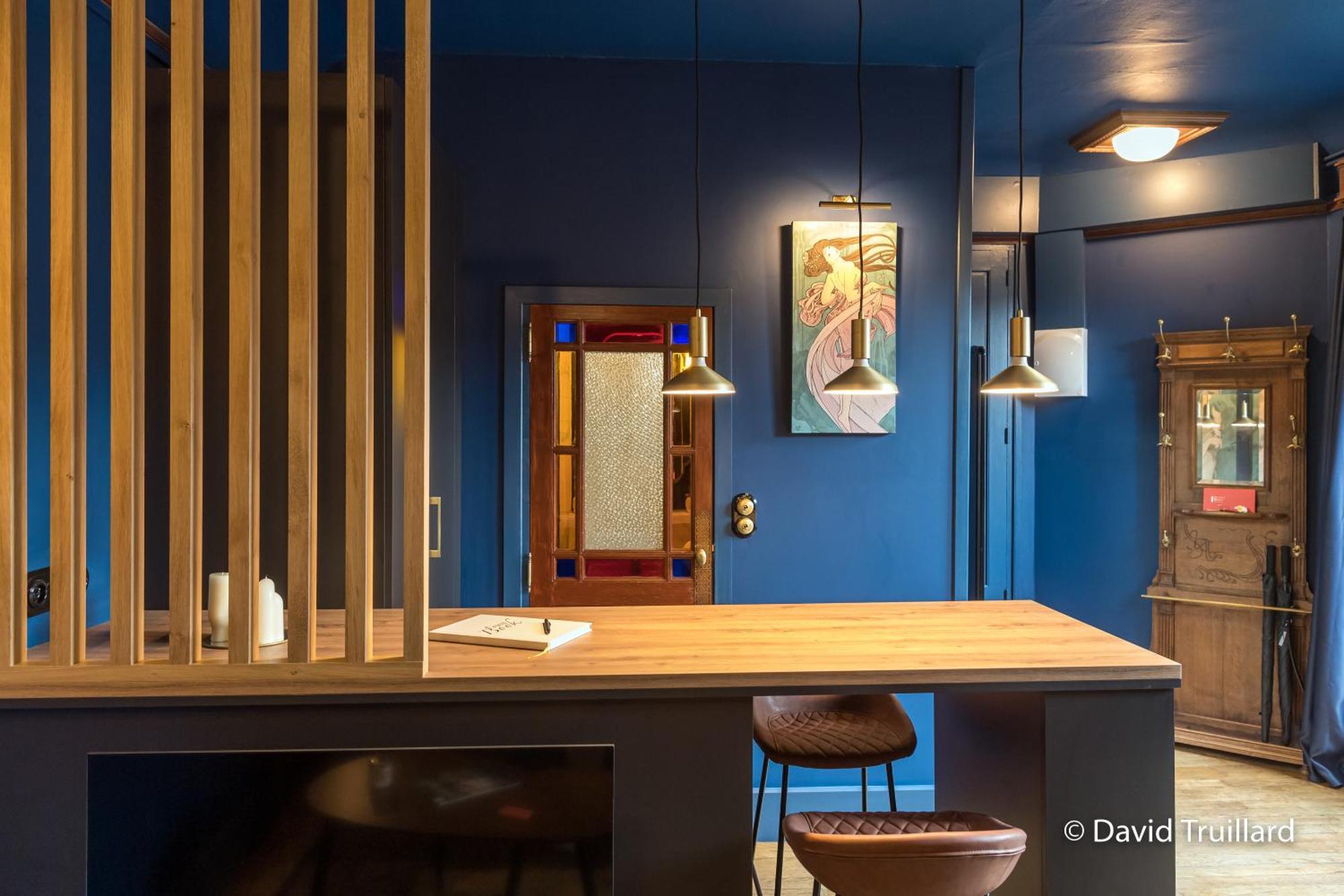 Suites Mana- Studio Art Ducal Avec Terrasse Sur L'Arriere De La Place Ducale Parking Inclus Charleville-Mézières Dış mekan fotoğraf