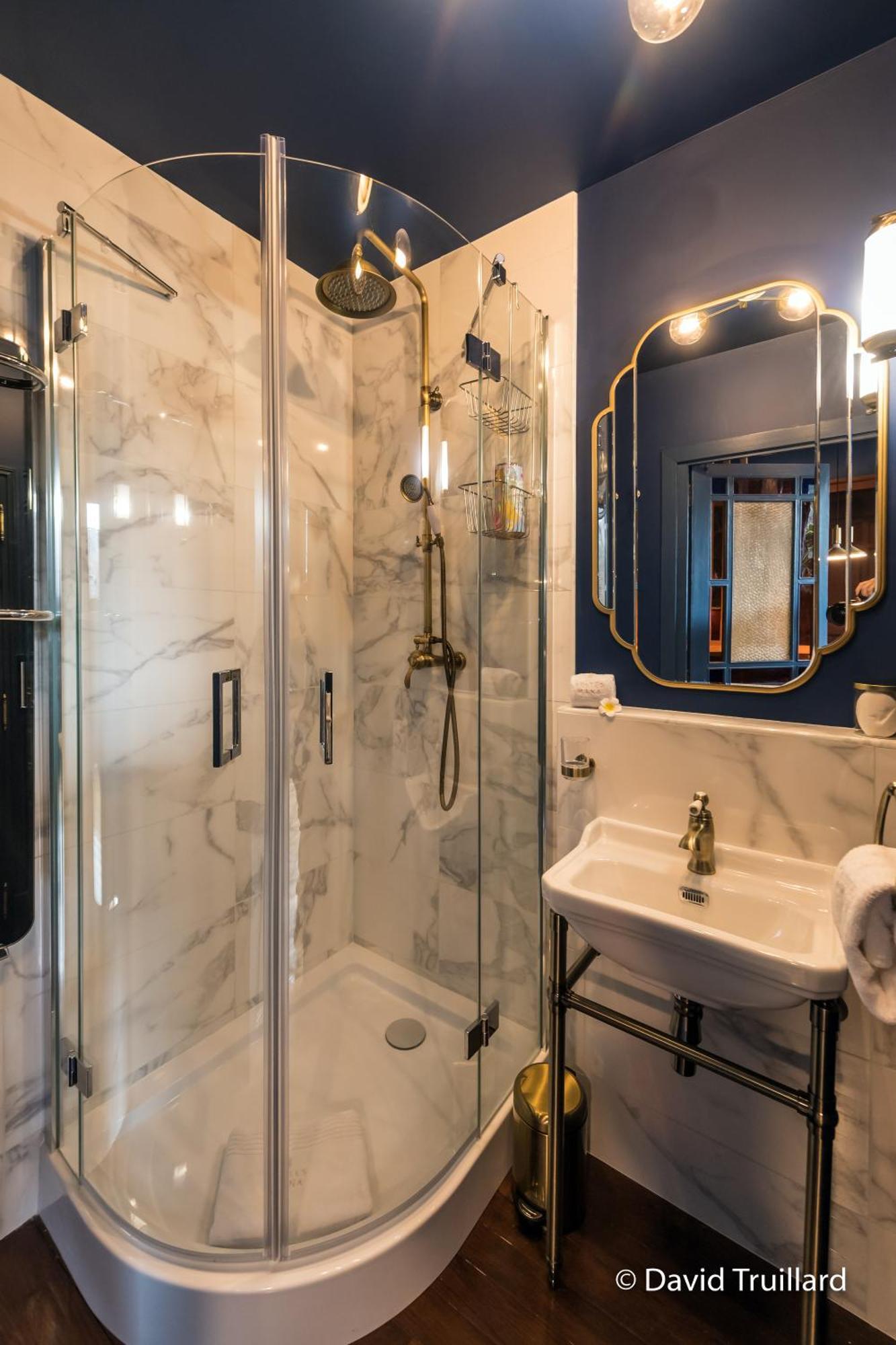 Suites Mana- Studio Art Ducal Avec Terrasse Sur L'Arriere De La Place Ducale Parking Inclus Charleville-Mézières Dış mekan fotoğraf